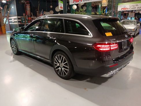 Used 2021 Mercedes-Benz E 450 4MATIC All-Terrain Wagon image 9