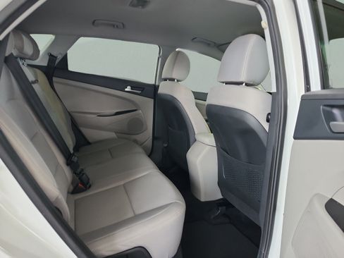Used 2021 Hyundai Tucson SE w/ Cargo Package FWD image 17