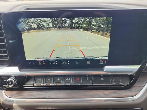 Used 2025 GMC Sierra 1500 SLT w/ SLT Premium Plus Package image 21