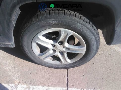 Used 2024 Jeep Compass Latitude image 8