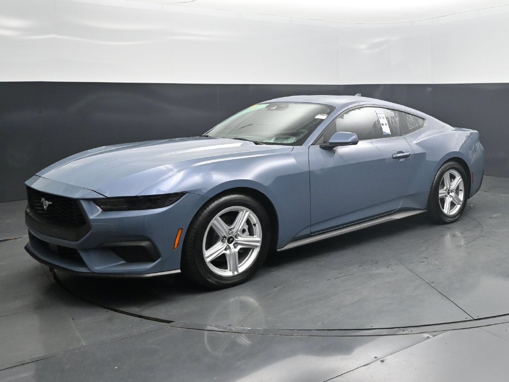 Used 2026 Ford Mustang Coupe RWD image 1