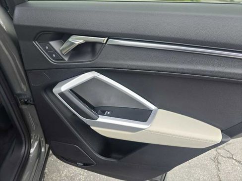 Used 2023 Audi Q3 2.0T Premium Plus w/ Premium Plus Package image 13