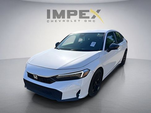 Used 2025 Honda Civic Sport image 3