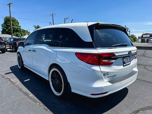 Used 2023 Honda Odyssey Elite image 6