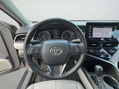 Used 2022 Toyota Camry SE w/ Convenience Package FWD image 26