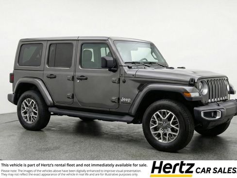 Used 2025 Jeep Wrangler Sahara image 1