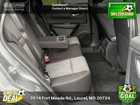 Used 2024 Nissan Rogue SV AWD/4WD image 13