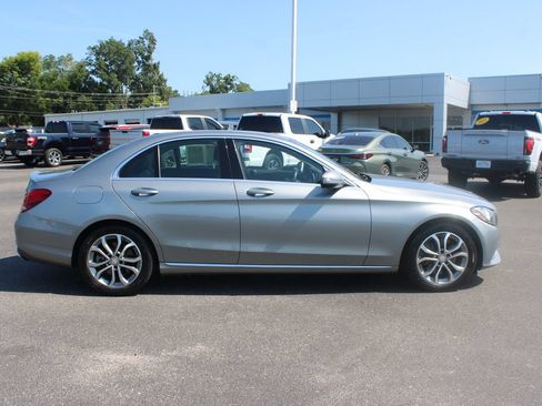Used 2016 Mercedes-Benz C 300 Sedan image 11