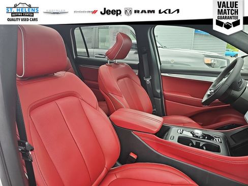 Used 2024 Jeep Wagoneer Limited AWD/4WD image 23