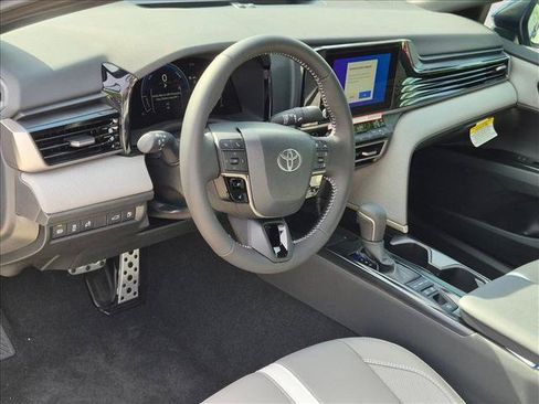 New 2026 Toyota Camry SE FWD image 3