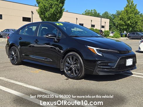 Used 2023 Toyota Corolla SE w/ SE Premium Package FWD image 1