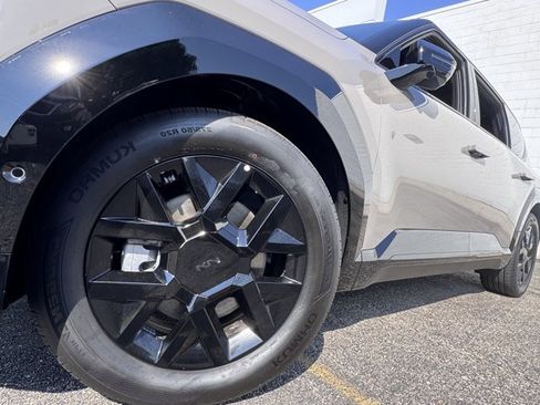 New 2026 Kia EV9 Land w/ Nightfall Edition Package image 8