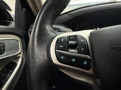 Used 2021 Ford Explorer Limited AWD/4WD image 14