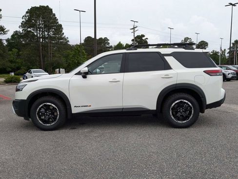 New 2025 Nissan Pathfinder Rock Creek image 7