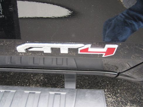 Used 2023 GMC Canyon AT4 w/ AT4 Premium Package AWD/4WD image 25