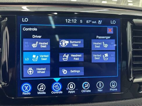 Used 2017 Chrysler Pacifica Limited FWD image 19