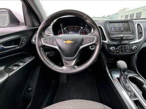 Used 2022 Chevrolet Equinox LT image 17