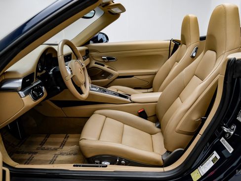 Used 2015 Porsche 911 Carrera S image 39