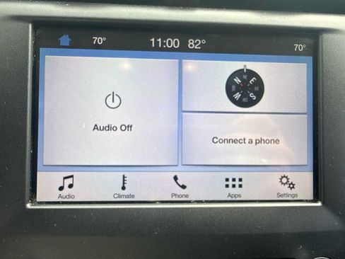 Used 2017 Ford Fusion SE w/ Equipment Group 201A FWD image 20