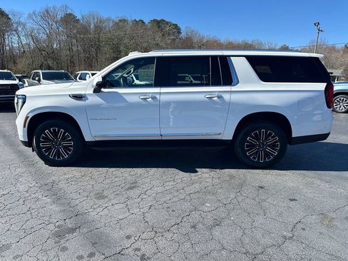 New 2026 GMC Yukon XL Elevation w/ Elevation Premium Package image 9