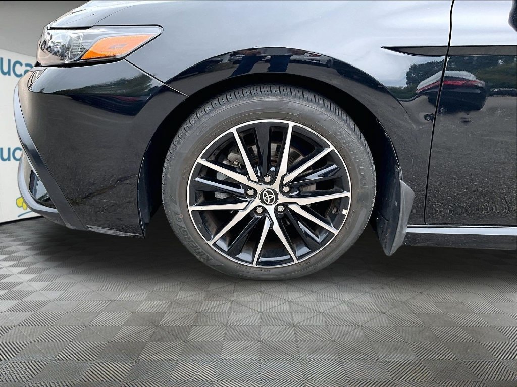 Certified 2022 Toyota Camry SE w/ Cold Weather Package AWD/4WD image 7