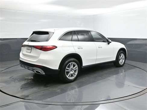 New 2025 Mercedes-Benz GLC 300 image 11