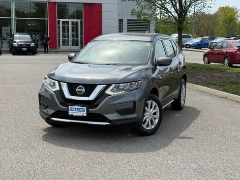 Used 2019 Nissan Rogue S AWD/4WD image 2