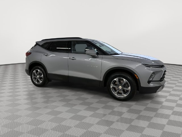 Certified 2025 Chevrolet Blazer LT w/ Convenience Package FWD image 14