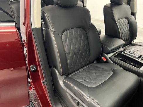 Used 2024 Nissan Armada Platinum w/ Captain's Chairs Package image 29