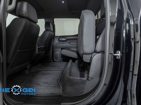 Used 2025 GMC Sierra 1500 Denali w/ Technology Package AWD/4WD image 30
