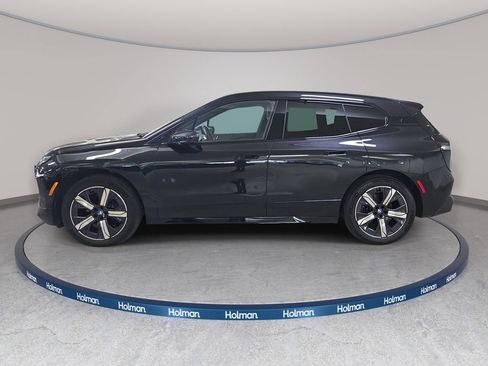 Used 2024 BMW iX xDrive50 w/ Sport Package AWD/4WD image 11