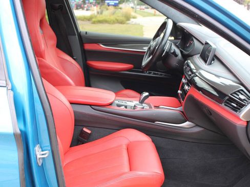 Used 2018 BMW X6 M image 80