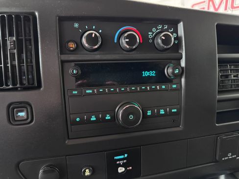 Used 2025 GMC Savana 2500 w/ Driver Convenience Package RWD image 17