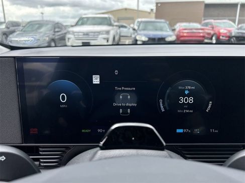 New 2025 Hyundai Ioniq 5 SE image 31