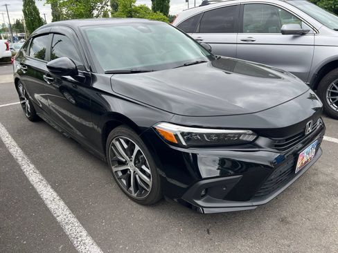 Used 2024 Honda Civic Touring image 3