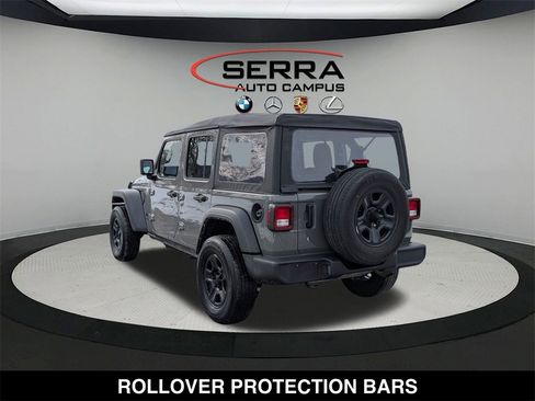 Used 2022 Jeep Wrangler Unlimited Sport image 15