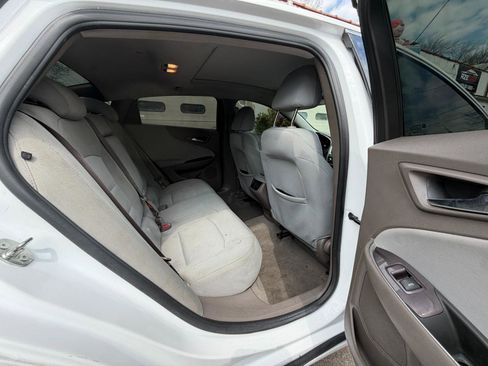 Used 2020 Chevrolet Malibu LT image 25