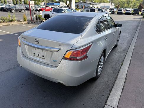 Used 2014 Nissan Altima 2.5 S FWD image 5