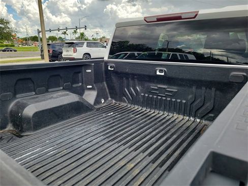 Used 2020 Chevrolet Silverado 1500 Custom w/ Custom Value Package image 6