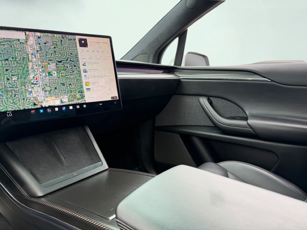 Used 2022 Tesla Model X Plaid AWD/4WD image 19
