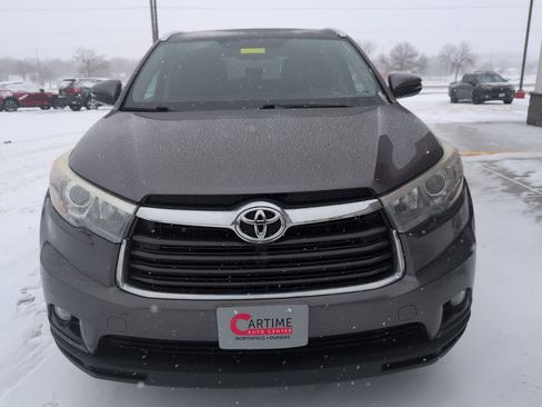 Used 2015 Toyota Highlander XLE image 3