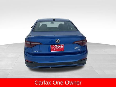 Used 2024 Volkswagen Jetta SE image 6