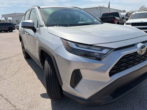 Used 2024 Toyota RAV4 XLE image 3