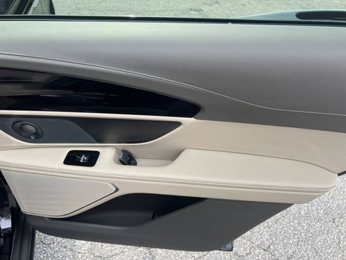 Used 2024 Lincoln Nautilus Premier w/ Equipment Group 102A image 17