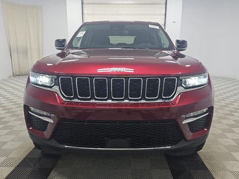 Used 2023 Jeep Grand Cherokee Limited AWD/4WD image 3