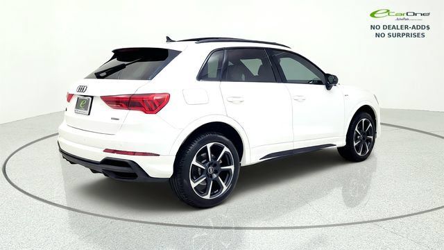 Used 2025 Audi Q3 2.0T Premium Plus w/ Premium Plus Package AWD/4WD image 8