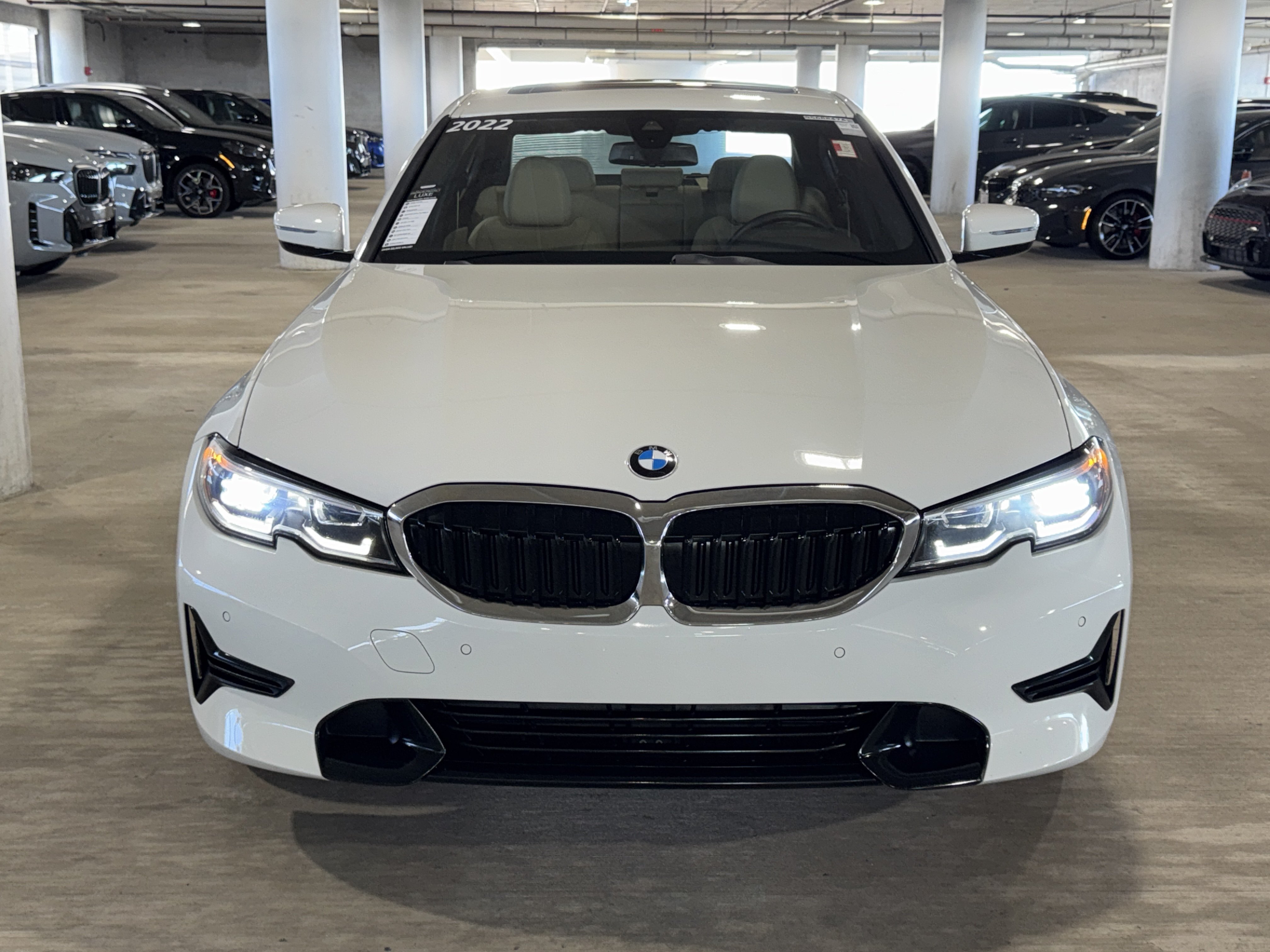 Used 2022 BMW 330i Sedan w/ Driving Assistance Package RWD image 3