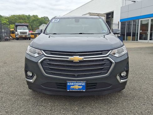 Certified 2020 Chevrolet Traverse LT w/ LT Premium Package image 2
