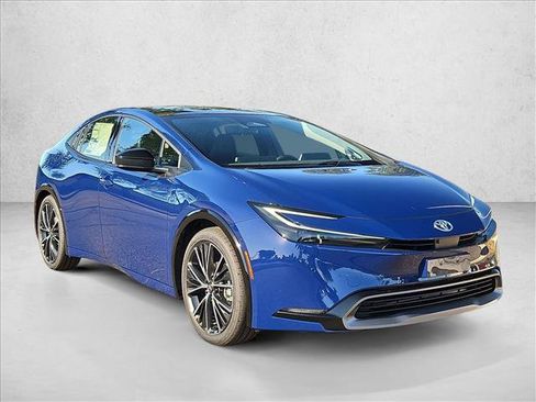 New 2027 Toyota Prius Limited FWD image 7