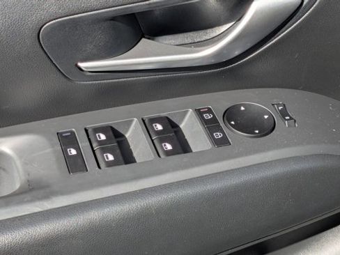 Used 2025 Hyundai Tucson SEL image 13